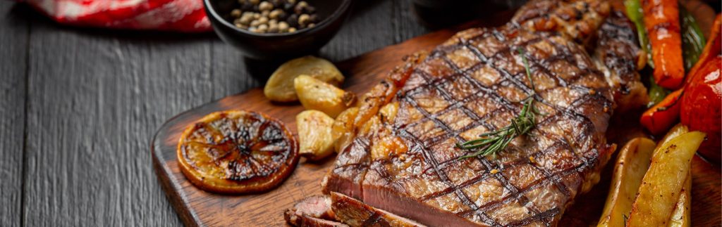 طرز تهیه استیک با سس قارچ خانگی