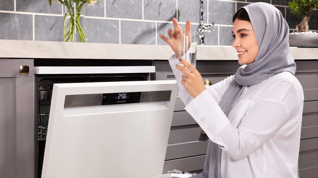 درخششی کهکشانی با ماشین ظرفشویی Glossy دوو