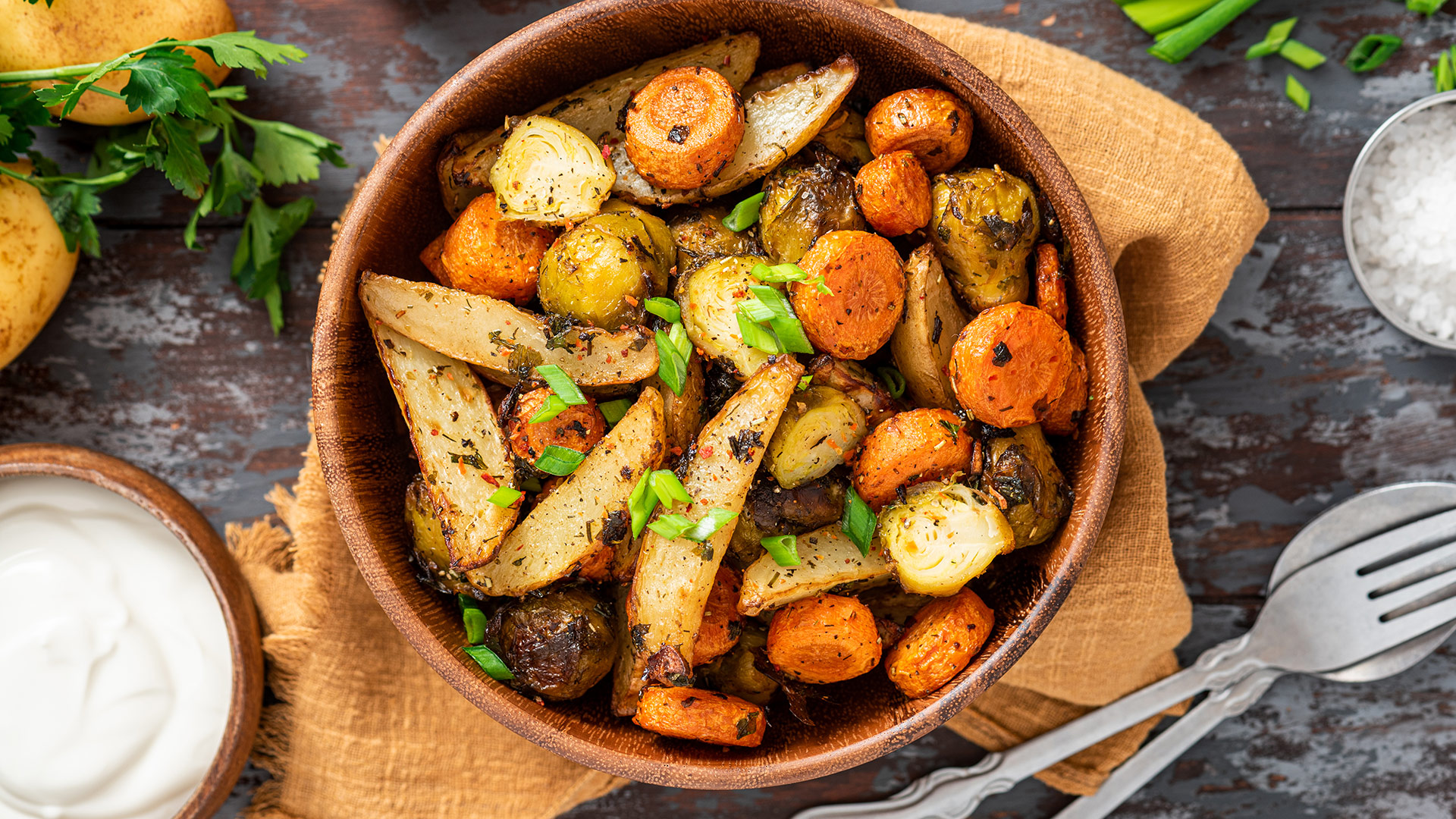 پخت و آمادهسازی بوقلمون در تنور اجاق گاز